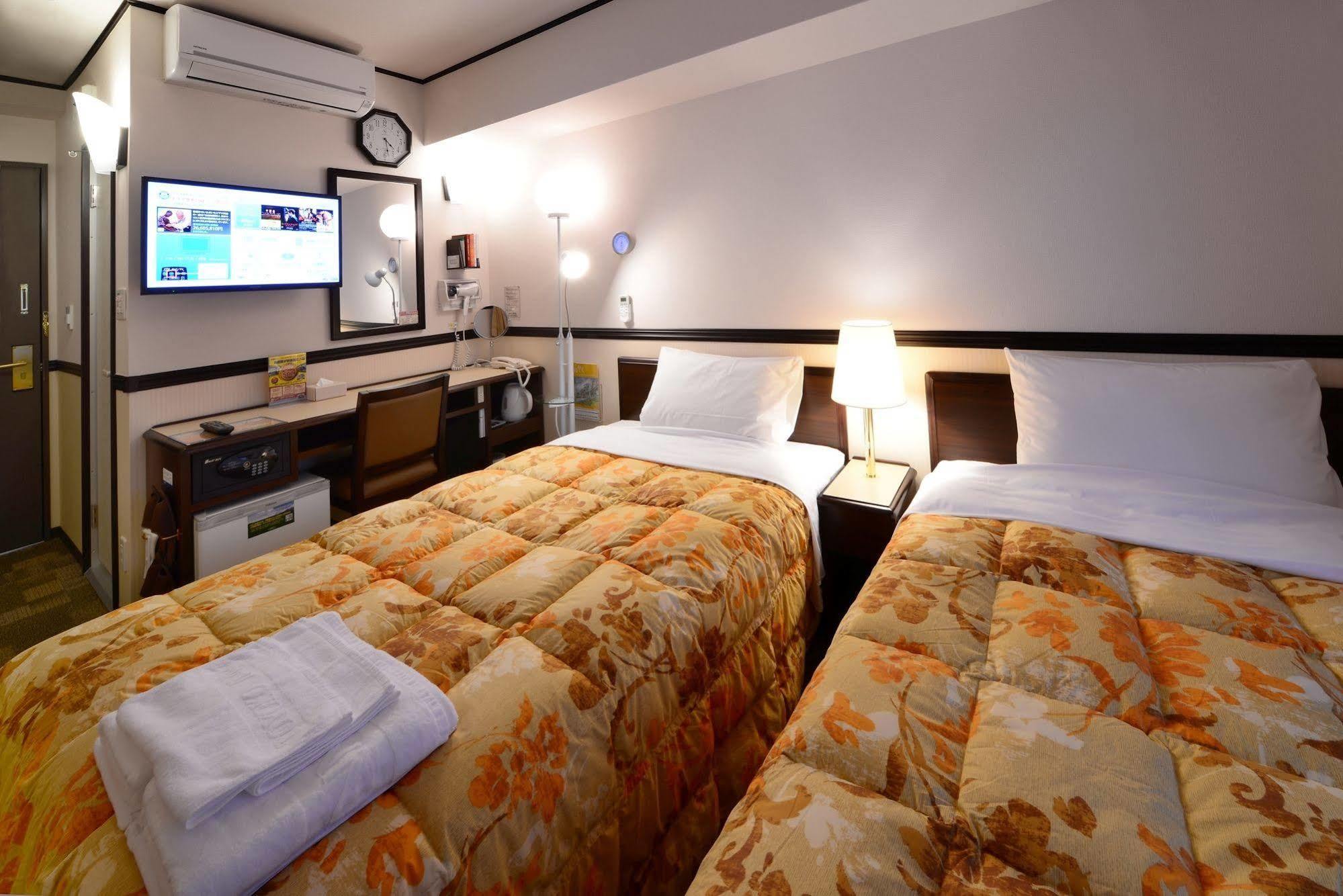 Toyoko Inn Misato Ekimae Exteriér fotografie
